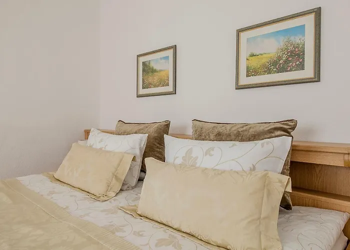 Haus Repin, Oberhof, Historische Am Rennsteig, Thueringer Wald * Oberhof (Thuringia)